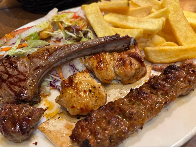 Gemischte Grillspezialitäten bei Saffet
